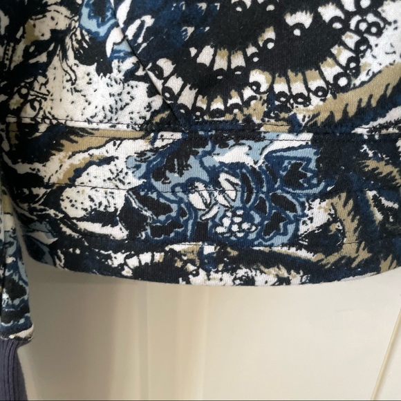 Joie Caleigh Paisley Floral Cropped Sweatshirt Size Medium - Picture 9 of 12